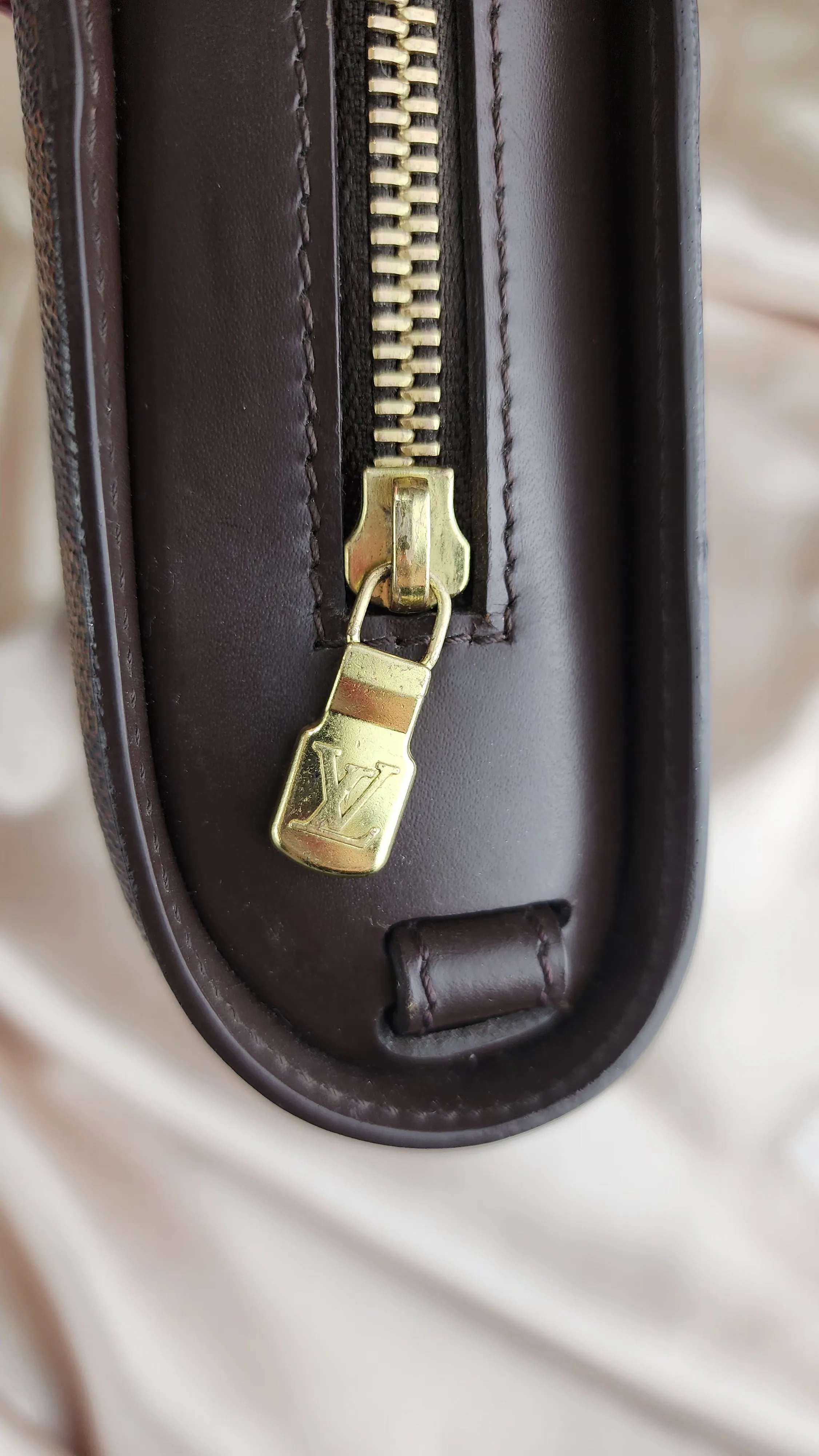 Louis Vuitton Damier Ebene Saint Louis Clutch