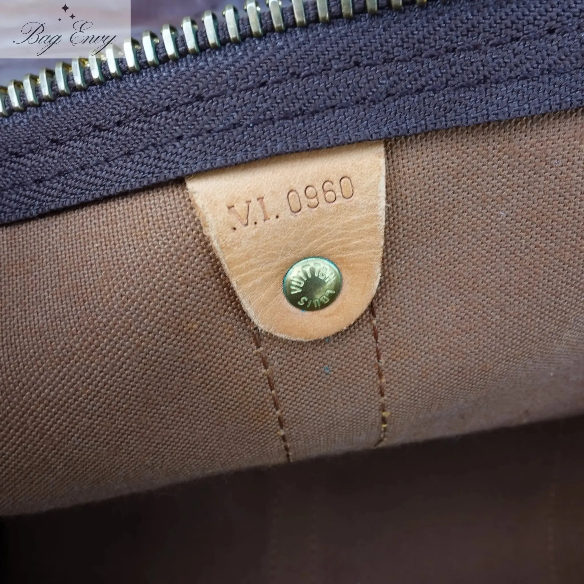 LOUIS VUITTON Monogram Keepall Bandoulière 50